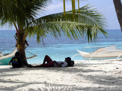 island hopping and snorkeling around cebu