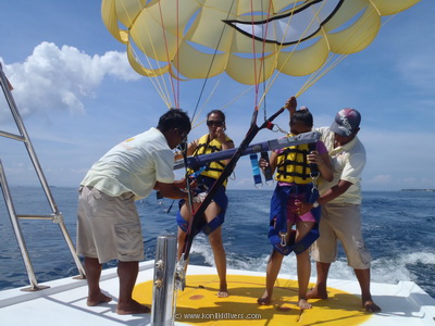 get ready for parasailing in mactan cebu