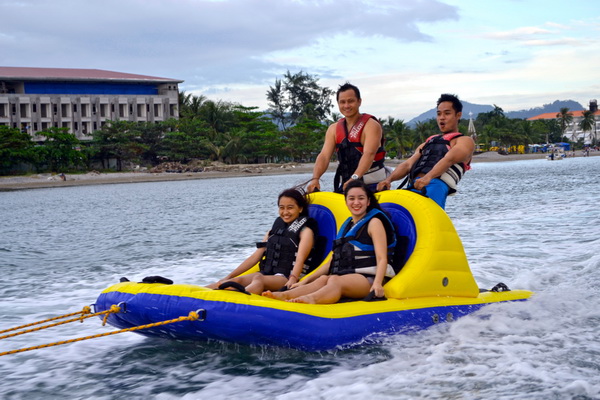 Bandwaggon Tube Watersports in Cebu